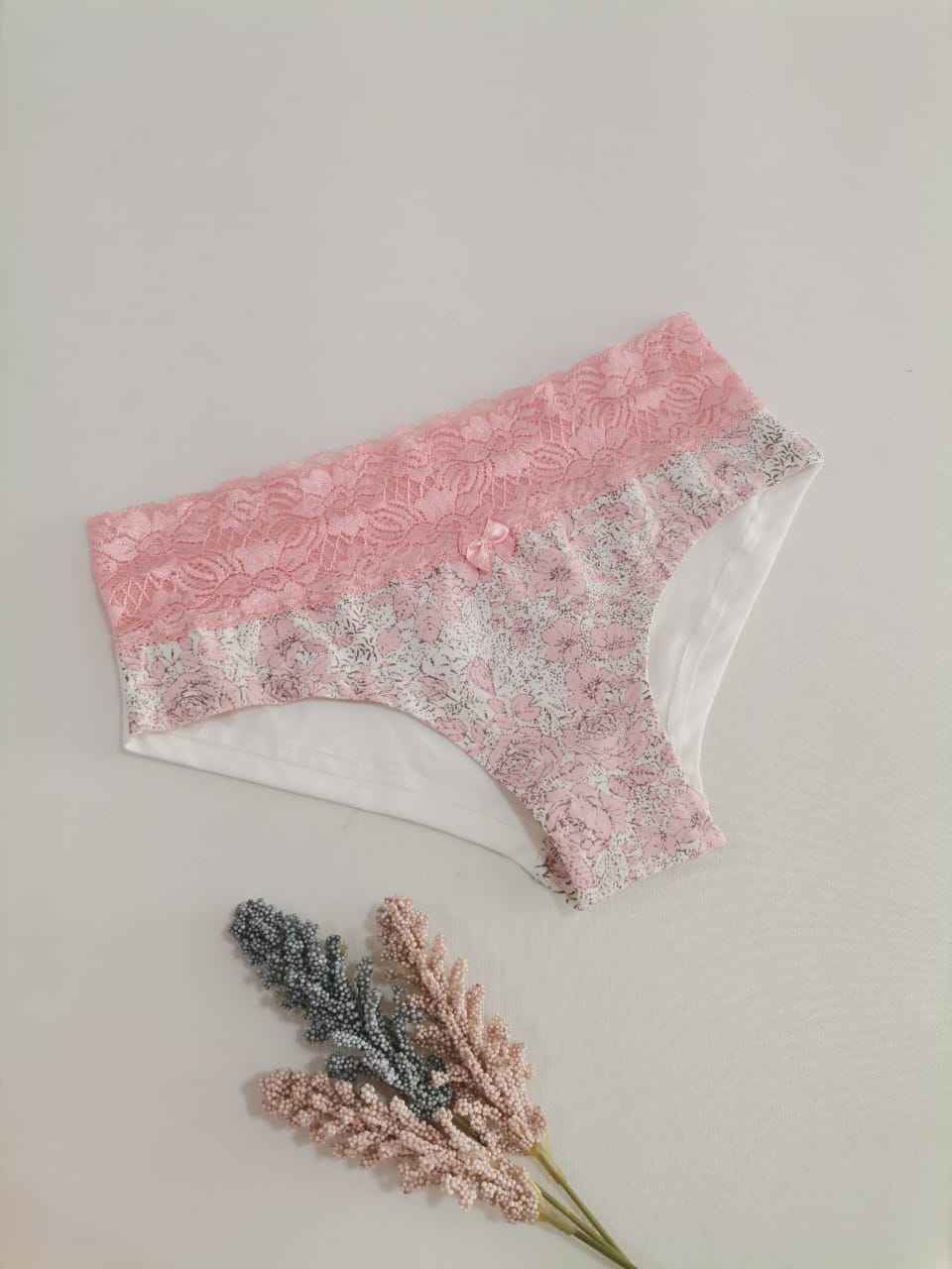 Slip coton avec dentelle