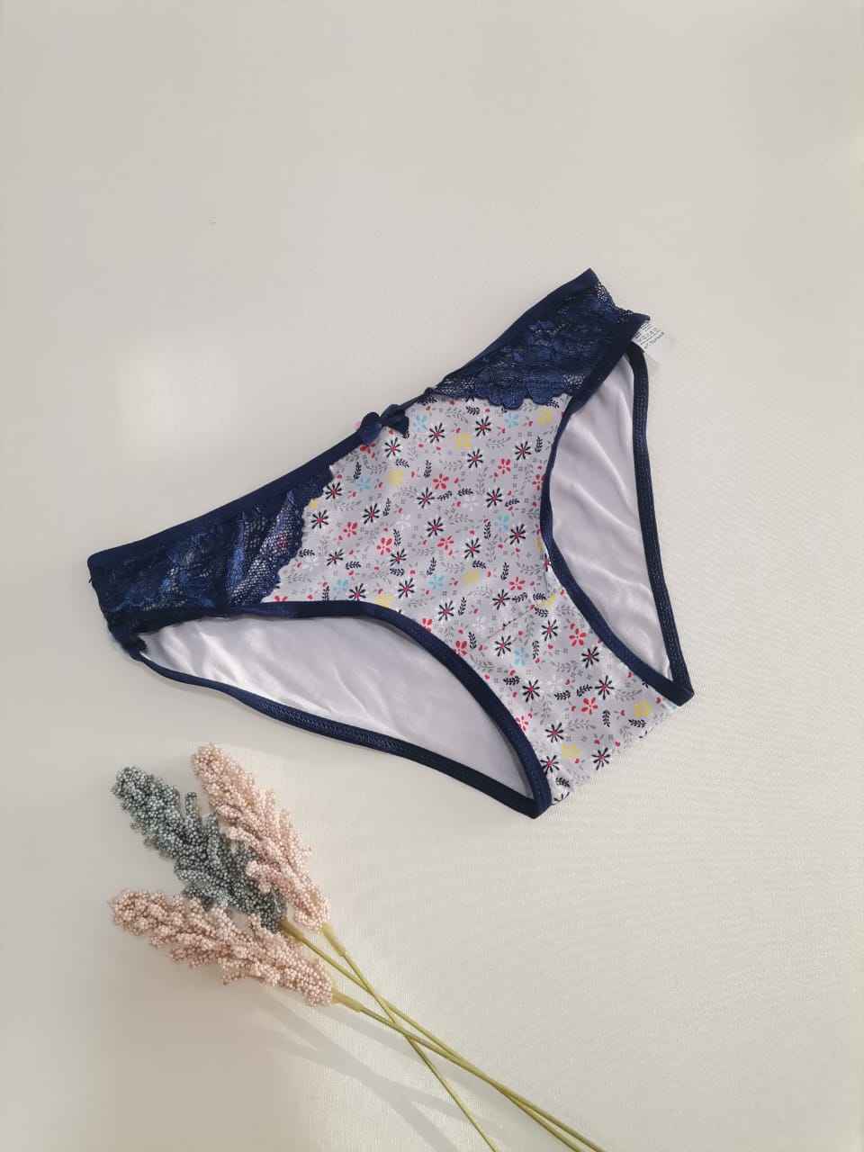 Slip coton avec dentelle