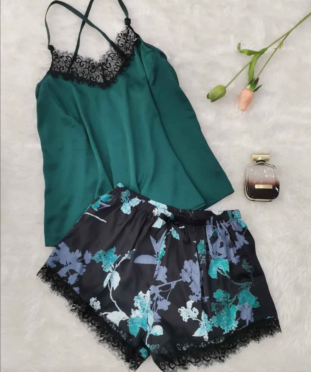 Caraco Satin Dentelle