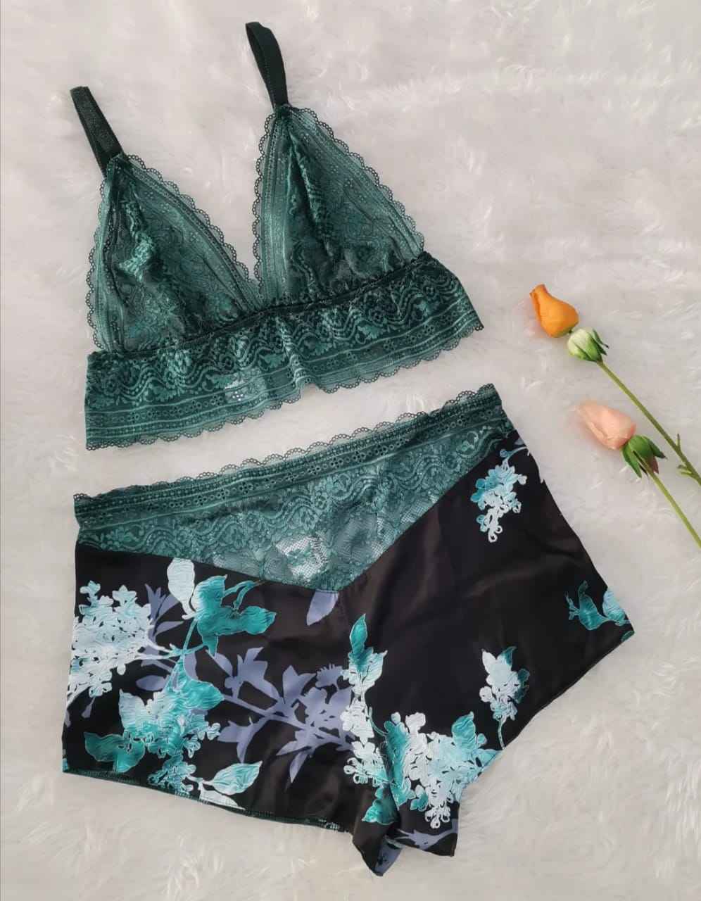 Caraco Satin Dentelle