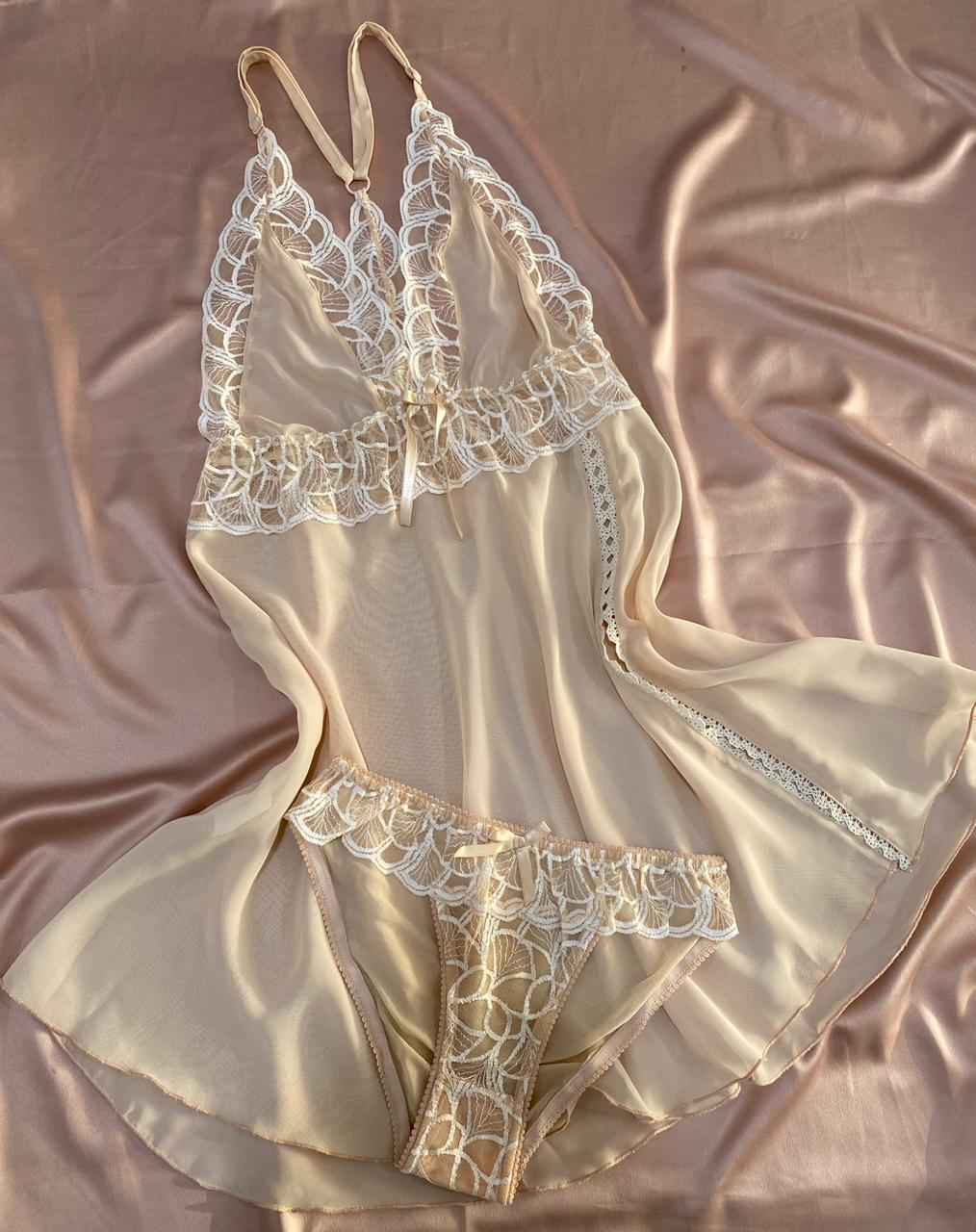 Nuisette  en dentelle