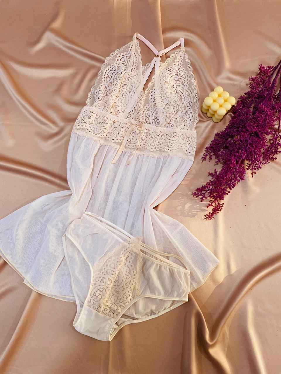 Nuisette  en dentelle