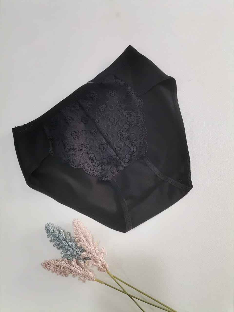 Culotte en dentelle